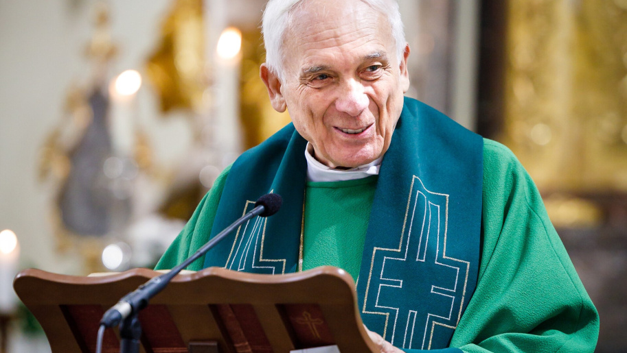 „Chodíval jsem podél lukovského potoka ke škole jako Jan Bula. A tam se mi začal před očima odvíjet jeho příběh.“