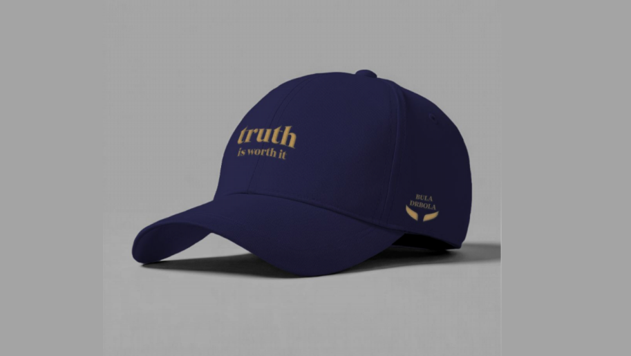 Merch ze slavnosti blahořečení koupíte v prodejně Donum